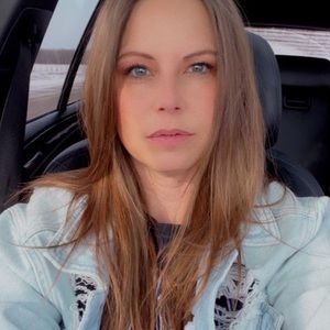 Meet your Posher, Candace